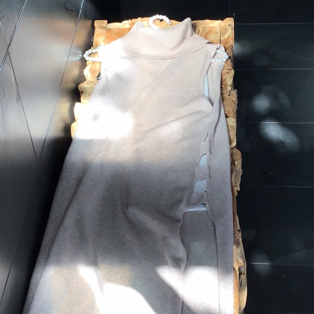 Very unique, maxi sweater, L, OATMEAL, slits on both sides with horizontal tabs